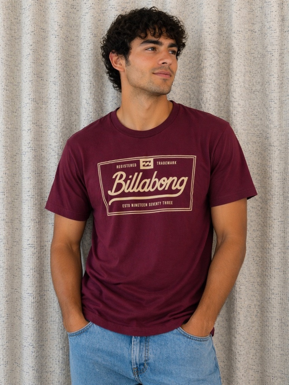 Billabong Men's Maroon Short Sleeve Logo Tee Burgandy NWOT